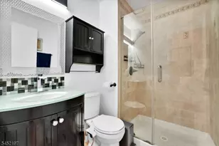 183 Kingsberry Dr, Franklin Township, NJ 08873 - Photo 12