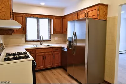 28 Elmhurst St #1, Elmwood Park, NJ 07407 - Photo 12
