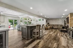 196 Hawthorne Dr, Clark Township, NJ 07066 - Photo 10