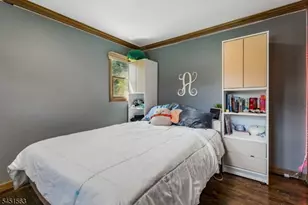 196 Hawthorne Dr, Clark Township, NJ 07066 - Photo 20