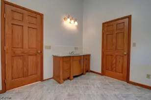 34 Knoll Rd, Wayne, NJ 07470 - Photo 28