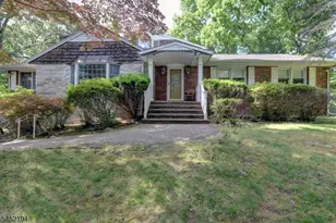 34 Knoll Rd, Wayne, NJ 07470 - Photo 1
