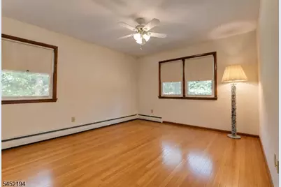 34 Knoll Rd, Wayne, NJ 07470 - Photo 16