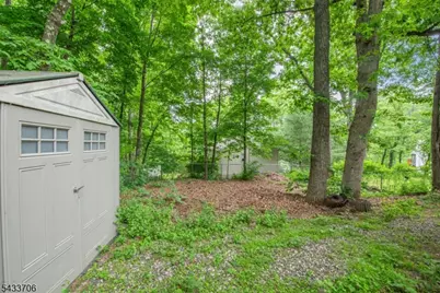9 Albert St, West Milford, NJ 07480 - Photo 26