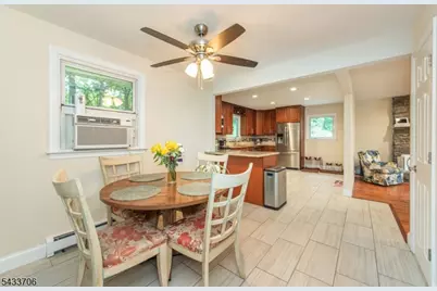 9 Albert St, West Milford, NJ 07480 - Photo 8