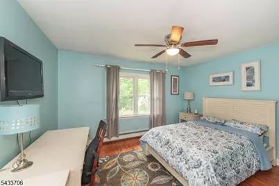 9 Albert St, West Milford, NJ 07480 - Photo 12