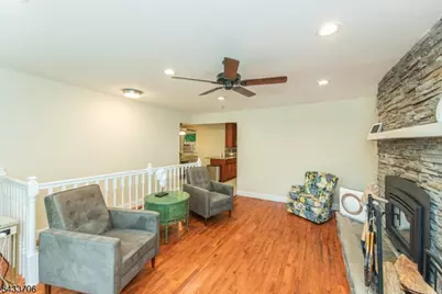 9 Albert St, West Milford, NJ 07480 - Photo 4