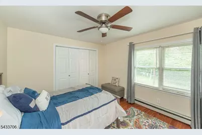 9 Albert St, West Milford, NJ 07480 - Photo 16