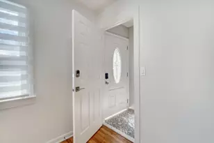 217 Eppirt St, East Orange, NJ 07018 - Photo 8