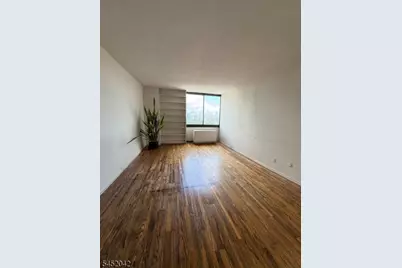 770 Anderson Ave #20 F, Cliffside Park, NJ 07010 - Photo 8