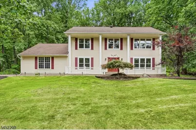 9 Stirrup Way, Franklin Township, NJ 08540 - Photo 1