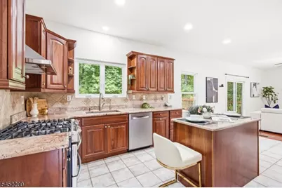 9 Stirrup Way, Franklin Township, NJ 08540 - Photo 14