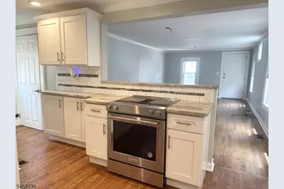 546 Downer St   Unit #1, Westfield, NJ 07090 - Photo 8