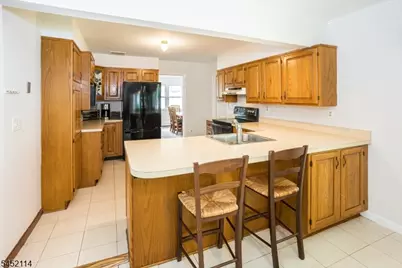 10 Holly Dr, Denville, NJ 07834 - Photo 10