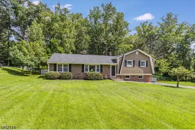 10 Holly Dr, Denville, NJ 07834 - Photo 2
