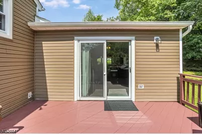 10 Holly Dr, Denville, NJ 07834 - Photo 32