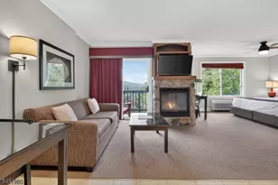 2 Chamonix Dr, Vernon, NJ 07462 - Photo 2