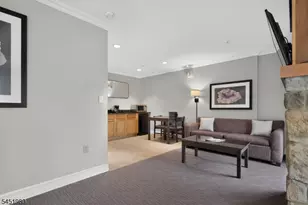 2 Chamonix Dr, Vernon, NJ 07462 - Photo 4
