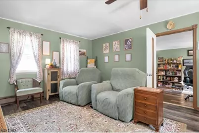 45 Kennedy Ave, Ogdensburg, NJ 07439 - Photo 14