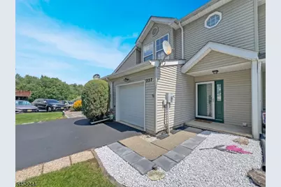 227 Canal Way, Hackettstown, NJ 07840 - Photo 2