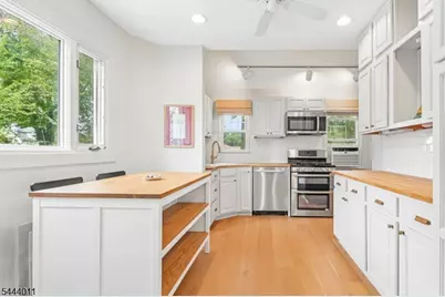 166 Tooker Avenue, Springfield, NJ 07081 - Photo 14