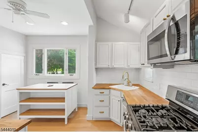 166 Tooker Avenue, Springfield, NJ 07081 - Photo 16