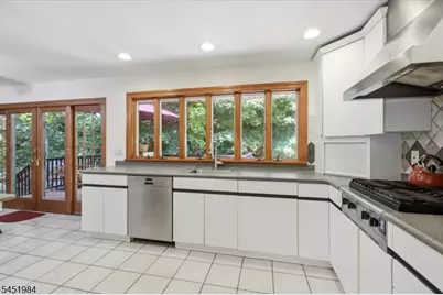 17 Ellsworth Ave, Morris Township, NJ 07960 - Photo 16