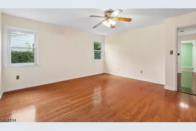 219 W 1st, Edison, NJ 08820 - Photo 18