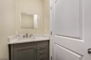 47 Greenwood Ave, Montclair, NJ 07042 - Photo 18
