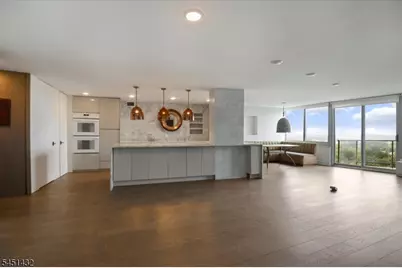 1 Claridge Dr #602, Verona, NJ 07044 - Photo 2