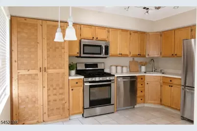 24 Angela Way Ondo, Berkeley Heights Township, NJ 07922 - Photo 4