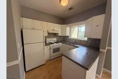 312 Brittany Dr #312, Wayne, NJ 07470 - Photo 10
