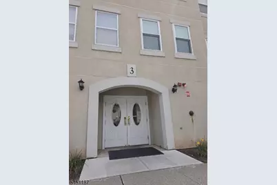 312 Brittany Dr #312, Wayne, NJ 07470 - Photo 2