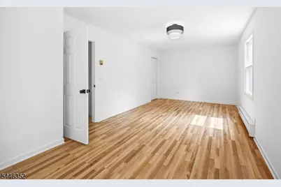 180 River Dr, Parsippany, NJ 07034 - Photo 28