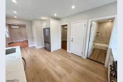 35 Apt2 Claremont Ave #2, Montclair, NJ 07042 - Photo 4