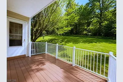 116 Wallace Ct, Green Brook Township, NJ 08812 - Photo 18