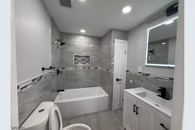 114 Orange Ave, Irvington, NJ 07111 - Photo 28