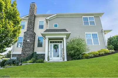 18 Blazingstar Way, Allamuchy Township, NJ 07840 - Photo 2