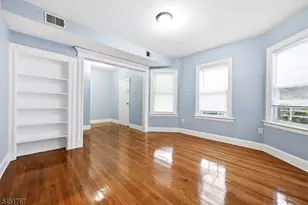 21 N 18th St, East Orange, NJ 07017 - Photo 10