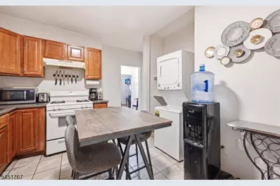 21 N 18th St, East Orange, NJ 07017 - Photo 4