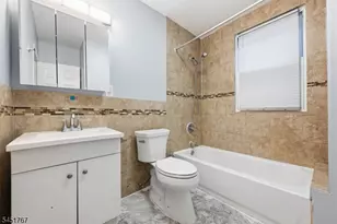 21 N 18th St, East Orange, NJ 07017 - Photo 16