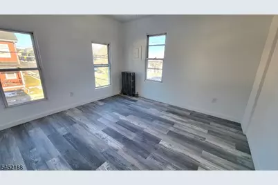 394 Lincoln St, Phillipsburg, NJ 08865 - Photo 6
