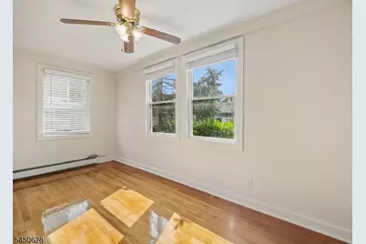 29 Brookfield Rd, Montclair, NJ 07043 - Photo 6