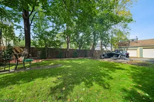 29 Brookfield Rd, Montclair, NJ 07043 - Photo 22