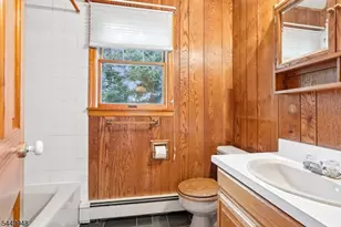 488 Cedar Ln, Paramus, NJ 07652 - Photo 14
