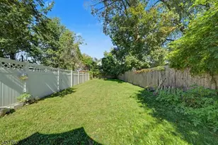 315 Elizabeth St, Orange, NJ 07050 - Photo 28