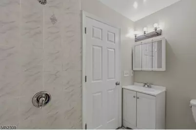 629 S 18th St, Newark, NJ 07103 - Photo 22