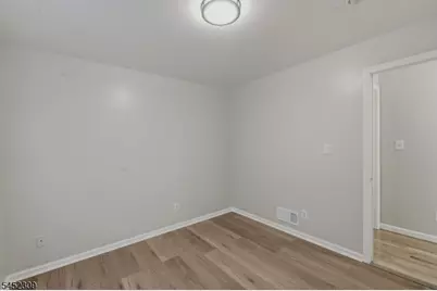 629 S 18th St, Newark, NJ 07103 - Photo 34
