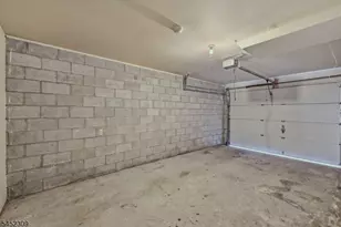 629 S 18th St, Newark, NJ 07103 - Photo 8