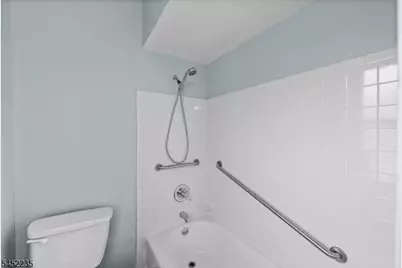 73 Berkeley Ave, Bloomfield, NJ 07003 - Photo 32